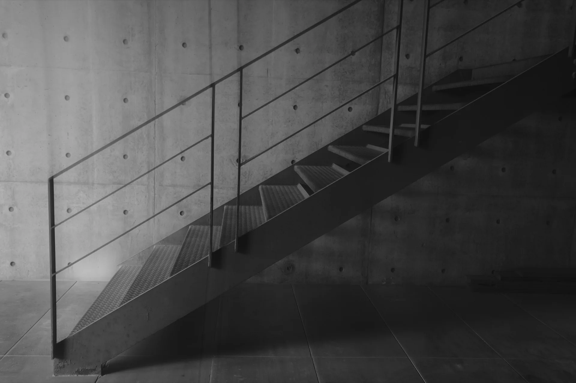 Escalier métallique hélicoïdal conçu par EBR Ingénierie